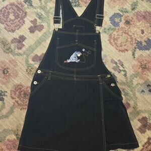 Adorable and rare Disney Pooh denim overall skort!